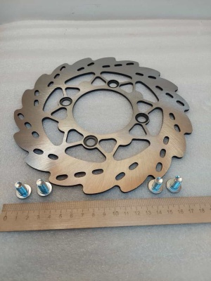 photo_5474603454694554973_y